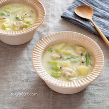 春キャベツの豆乳クラムチャウダー。素材のうまみたっぷり!