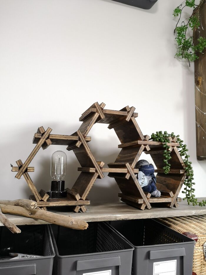 おうち時間子どもとDIY!キットで作る六角形ラック