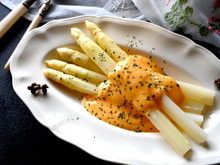 ホワイトアスパラガス&電子レンジで超簡単♡オランデーズソース 【野菜の下ごしらえ】