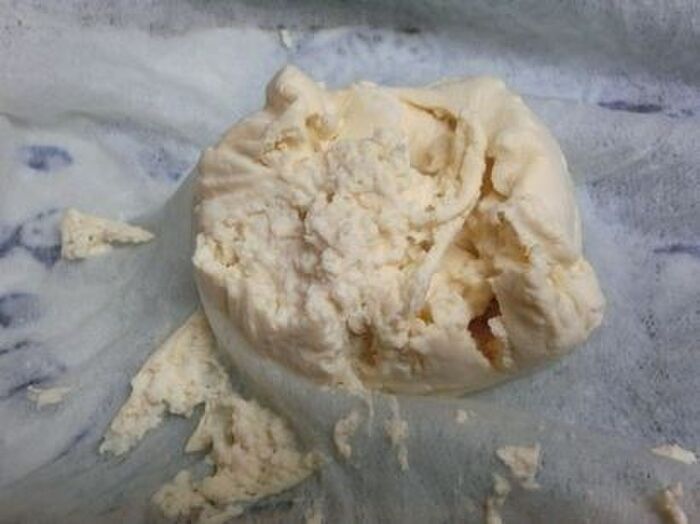 2.豆腐をしぼる