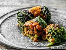 肉肉しいリゾットを詰めて焼き上げる特製ロールキャベツでおうちごはんを贅沢に!