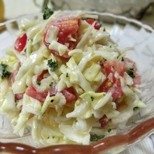 もむだけで減塩美味♪ トマトとキャベツのコールスロー