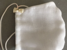 手縫いでキュートなリボン付マスク