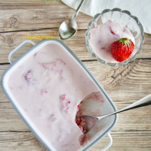 いちごヨーグルトミルクゼリー 子どもと一緒に作れるレシピ