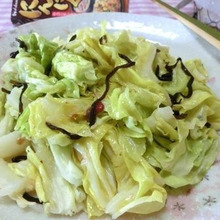 レンチンで美味すぎ♪ ちぎり春キャベツのぺペロン炒め