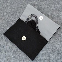 縫わない・貼るだけの数珠ケース