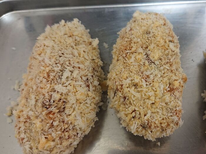 パン粉付する。