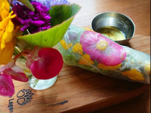 エディブルフラワーで簡単お花の生春巻き