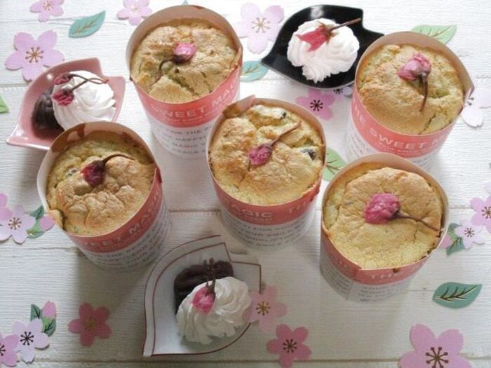 切り分け不要♡カップでシフォン♡桜の餡シフォン生クリーム添え♪