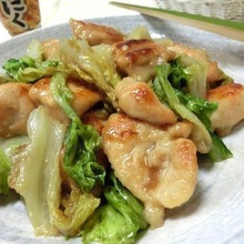 しっとりやわらかヤバうま♪ 鶏むねとレタスのオイスター炒め