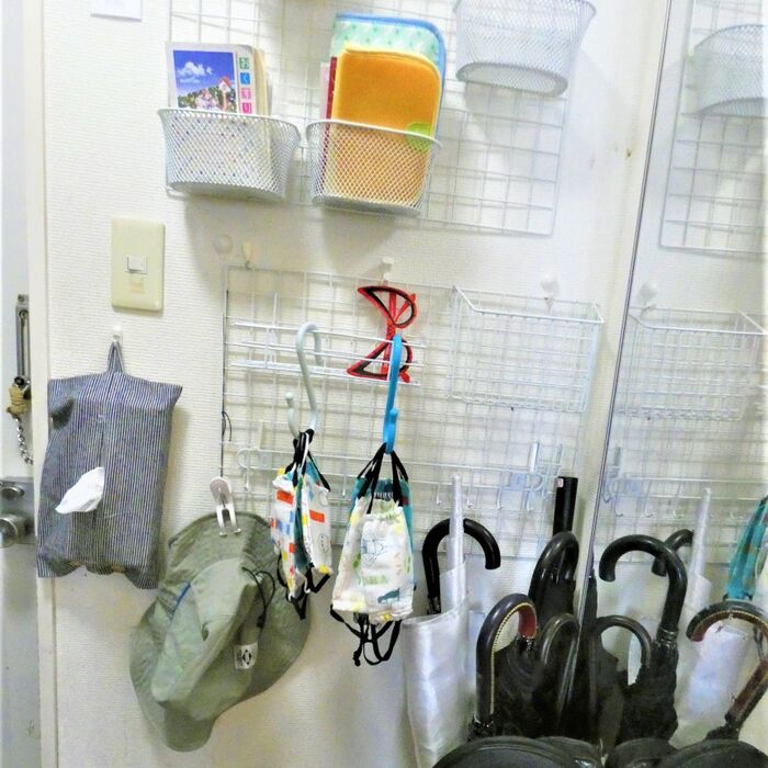 マスクは玄関ぶら下げスタイル!!