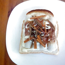 \金平ちくわマヨトースト/