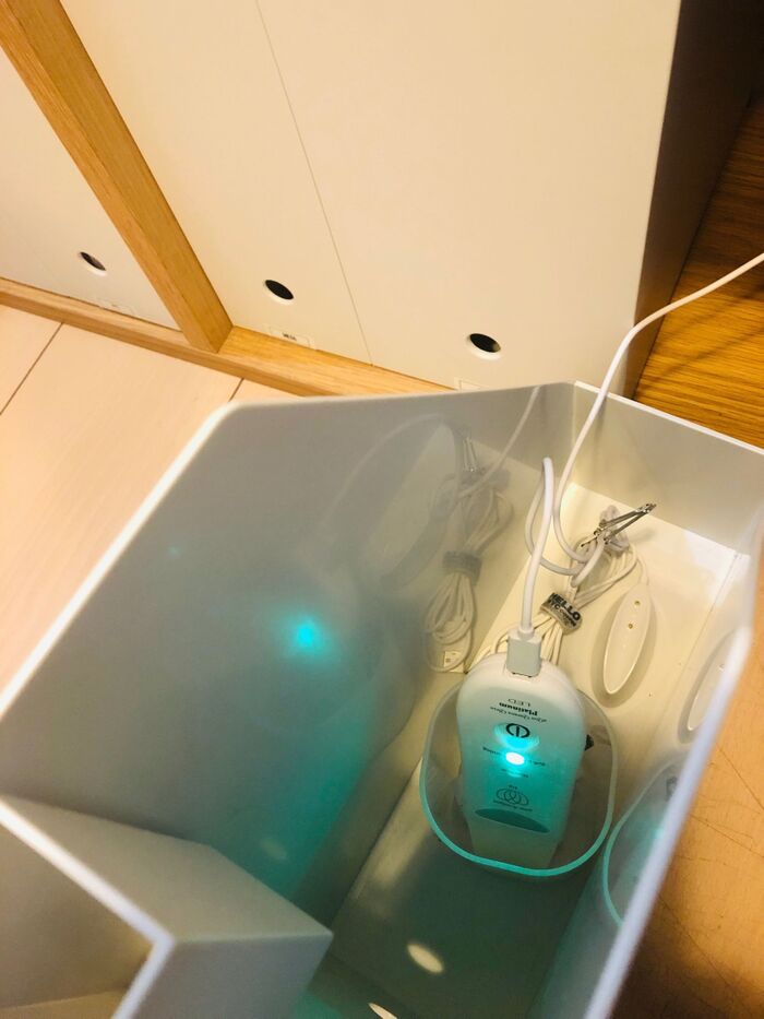 充電中はこんな感じ。