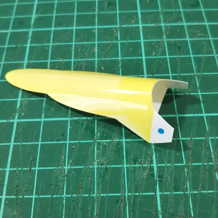 パーツ(4)の組み立て完了。