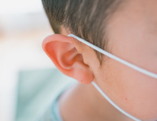 警視庁直伝!「耳が痛くならないマスクのつけ方」を試してみた