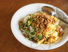 しっとりジューシ~♪絶品「豚鶏そぼろ」使いまわしで頑張らないおうちごはん