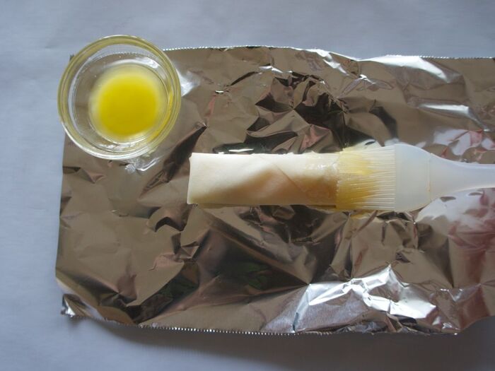 5 バターを塗ります。