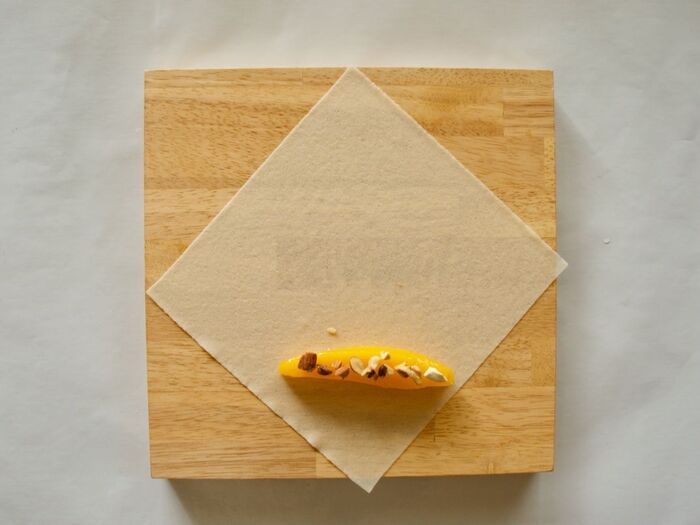 2 具材をのせます。