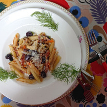 さや ペンネ・リガーテ (penne rigate)、赤空豆、エリンギ&parmigiano