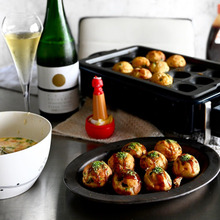 ふわっふわ!やまいも たこ焼き vs たこシャン【料理と日本ワイン】