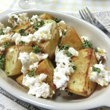 おやつにもお酒のお供にも♪ 新じゃがのナッツクリチ和え