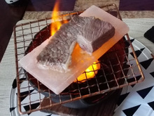 旨い‼ 食材の旨さが引き立つ、岩塩焼き!