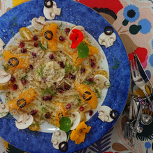 アーティーチョークのカルパッチョと14種の応援する仲間たち