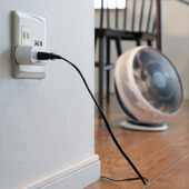 【節電】つけっぱなしを防げる!お持ちの家電の間に挿すだけ!