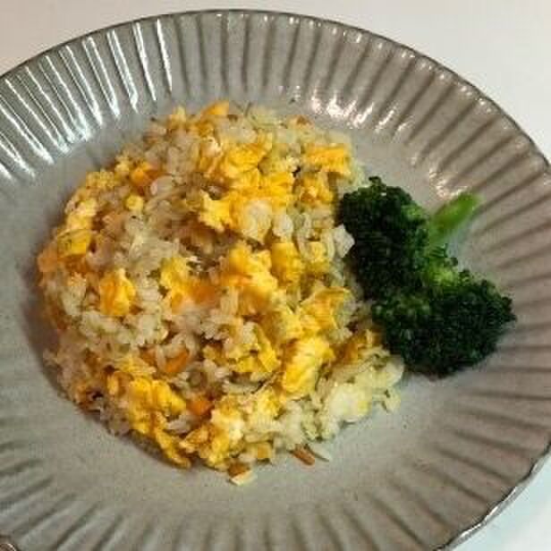 大きめ卵のしらす炒飯