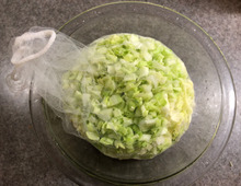 100均の水切りネットってこんなに使えるの!?キッチンでの目ウロコ活用術