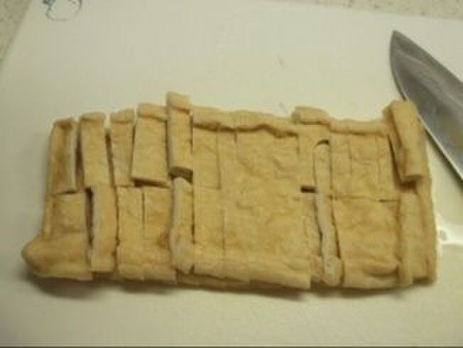 薄揚げを入れて