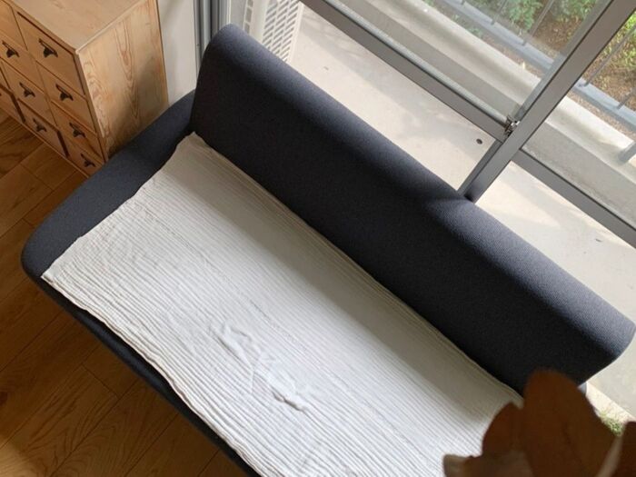 ソファに敷く