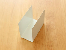 【ダイソー】200円でできる「スタンド」が超便利!キッチンでもデスクでも使える万能スタンドです♪