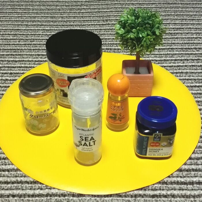 【ラベル剥がし】は超〜簡単❢ 道具は不要