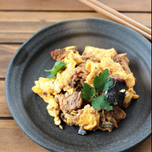 鯖缶と卵だけ!調味料いらずのサバたま炒め