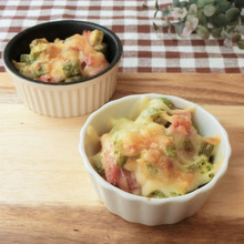 オクラとベーコンの明太マヨチーズ焼き