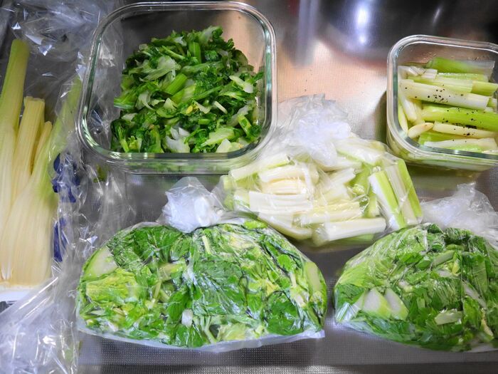 格安の大株があったらぜひ♡セロリを丸ごと使い切る方法