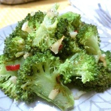 うま味が凝縮♪ 焼きブロッコリーのアーリオ・オリオ・ペペロンチーノ