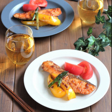 ふっくら柔らか!ごはんがすすむ鮭のオニオン醤油ソテー