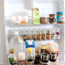 【冷蔵庫】倒れやすいチューブの収納は【無印のメイクボックス】で解決!