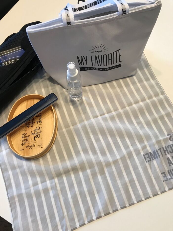 ランチクロスや保冷バッグの用意