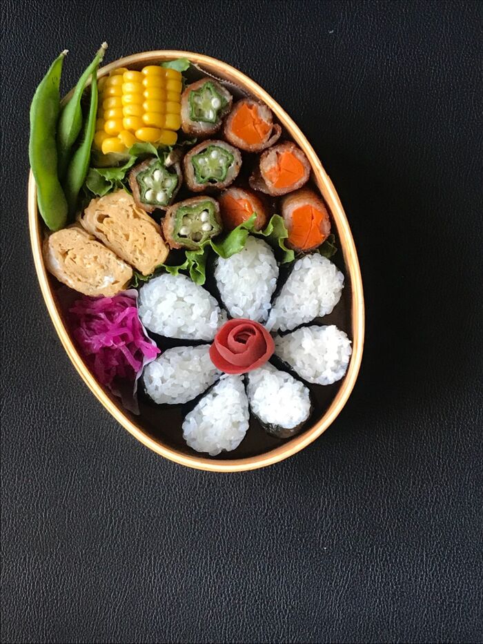 お花海苔巻き弁当🌸朝15分以内で完成♫