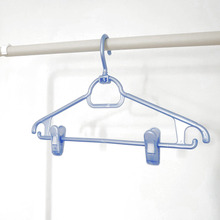 ハンガーと〇〇で洗濯物干しがラクに♪