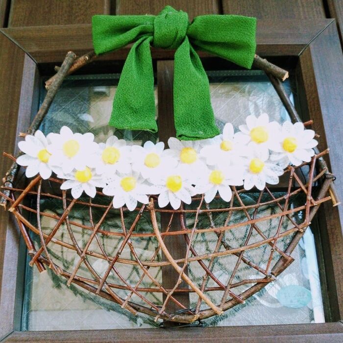玄関のドア飾り(花籠風)
