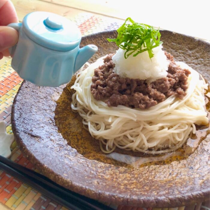【ソーメン+材料2つでさっぱり】そぼろおろしソーメン☆レンジで簡単‼