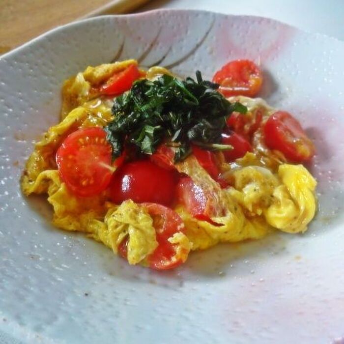 包丁いらず!青じそ香るミニトマトのふわふわ卵炒め