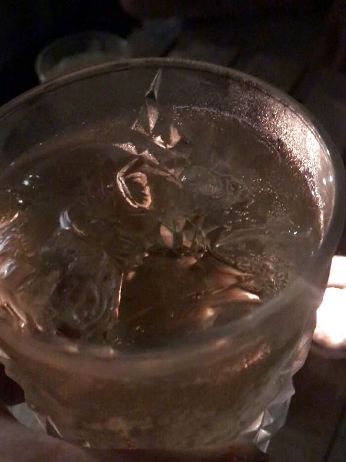 夜風に吹かれながらのお酒もまた美味しい