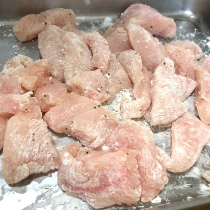 ③焼き目がつくまで、カリッと揚げ焼きにする。