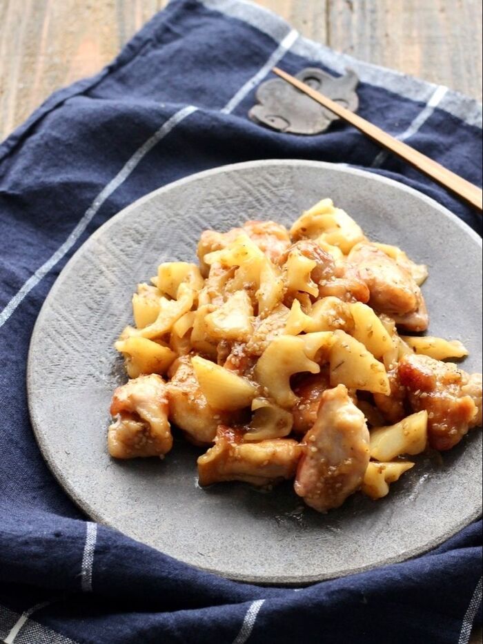 地味うま♡ 鶏肉とれんこんの甘酢炒め 食材2つ