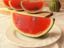 電子レンジ★本物そっくりなスイカゼリー